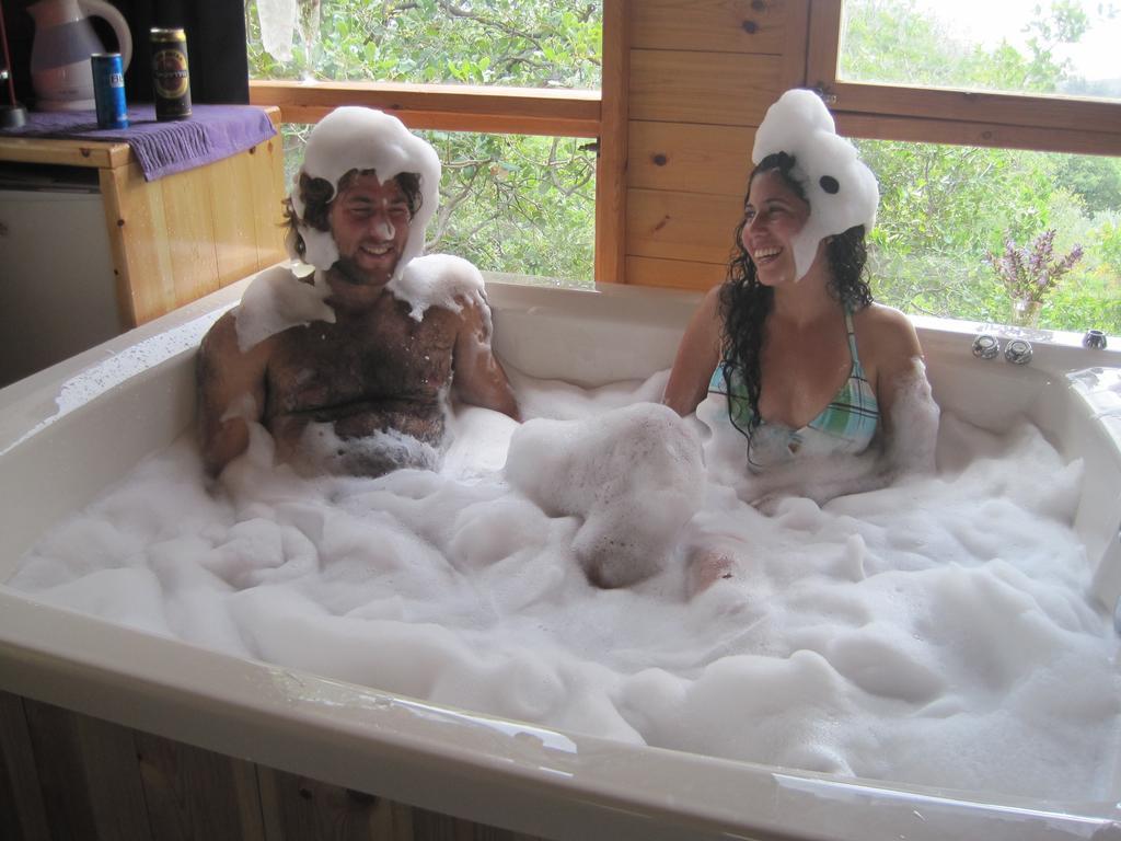 Spa In The Woods - B&B In Amirim Rom bilde