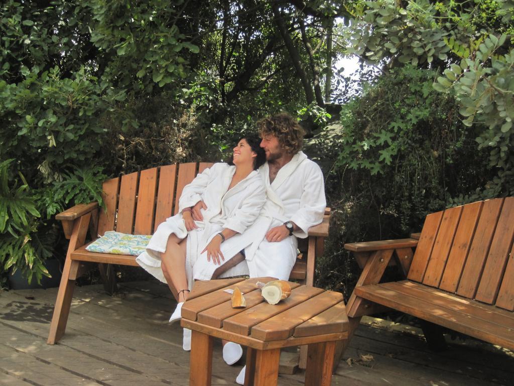 Spa In The Woods - B&B In Amirim Eksteriør bilde